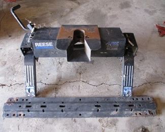 Reese 14 K Fifth Wheel Hitch