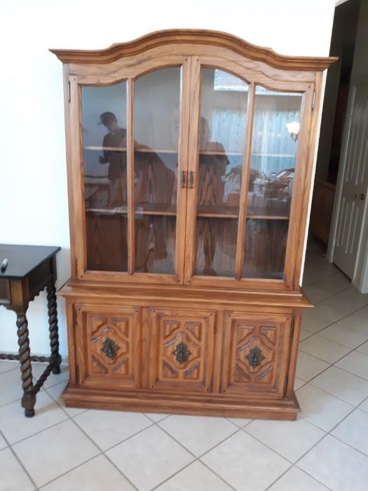 Keller China hutch