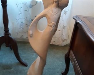 Pretty lady sculpture