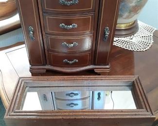 Vintage musical jewelry box and small mirror