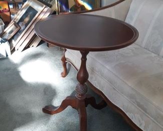 Round Bombay side table