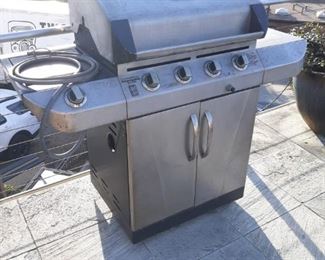 Charbroil commercial series gas propane barbeque