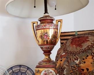 Fabulous antique porcelain, 22k gold leaf lamp
