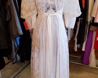 Vintage new/old stock Olga nightgown peignoir set with original Nordstrom tags