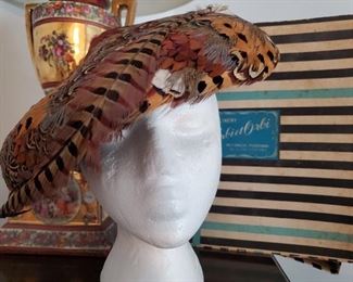 Fantastic Urbi et Orbi 1950s couture feather hat with original box