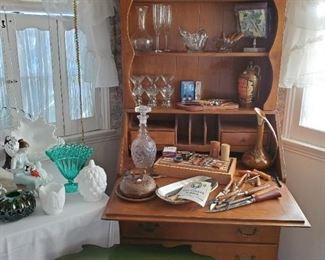 Vintage maple 2 piece secretary desk and hutch