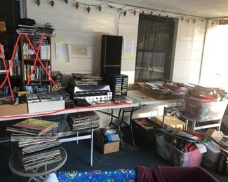 Record Albums, CDs, turntable/stereo+speakers, misc holiday Christmas etc 