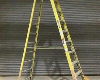 Located in: Chattanooga, TN
MFG Werner
Model 6112 MK7
12' Fiberglass Step Ladder
300 lb Max Cap

**Sold as is Where is**

SKU: T-WALL