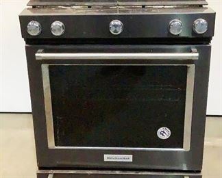 Located in: Chattanooga, TN
MFG KitchenAid
Model KSGG700EBS1
Ser# R92325045
Power (V-A-W-P) V - 120, Hz - 60, A - 10
Stove
5"WC Natural Gas
10"WC Propane
*Racks Fall if Closer to the Bottom*
*Bottom Drawer Does Not Close Properly*
*Sold As Is Where Is*

SKU: T-2-A
Tested - Powers On