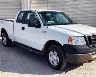 149 2EDITIN 1FTPX14V78KD35455
Year: 2008 Make: Ford Model: F-150 Trim Level: XL Ext. Cab
Engine Type: 5.4 Triton
Transmission: Automatic
Miles: 271,746
Color: White
Driveline: 4WD
Located In: Chattanooga, TN
Operational Status: Runs and Drives
Power Locks
Power Mirrors
Power Windows
Vinyl Interior
*Makes a Grinding Noise While Under Power. Possible Transmission Issue*
**Sold on WI Title**
**Sold As Is Where Is**

2-22