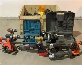 Located in: Chattanooga, TN
Assorted Power Tools
Lot Includes: Craftsman Drills, Dewalt Drills,Black & Decker Drills, Drill Master Reciprocating Saw, Craftsman Reciprocating Saw, etc
**Sold As Is Where Is**
Unable To Test