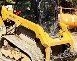 Located in: Ringgold, Georgia
Yr 2019
MFG Caterpillar
Model 259D
Skid Steer
PIN - CAT0259DEFTL24029
Hours - 437
Motor Spec-
MFR - Caterpillar
Model - C3.3B-CR-T-EF04
3.3L
Diesel
15-3/4" Wide Tracks
Back Up Camera
**Sold as is Where is**
Runs and Operates