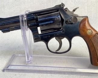 Serial - 5K33639
Mfg - Smith & Wesson
Model - 15-3
Caliber - 38 Special
Barrel - 4"
Capacity - 6
Type - Revolver, Double Action
Located in Chattanooga, TN
Condition - 4 - Aged, Heavy Wear
This lot contains a Smith & Wesson model 15 chambered in 38 special. This particular model appears to have been a Highway Patrol issued service pistol.

(LEO SEARCH & SEIZURE)