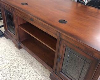 Beautiful Display Executive Desk