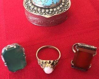 Vintage Ring Pill Box