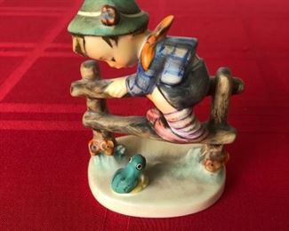 Vintage Retreat to Safety Hummel