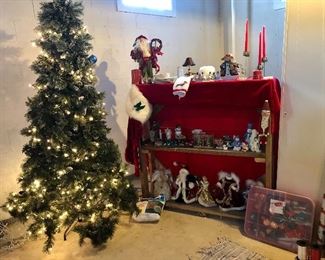 Christmas Tree & decorations