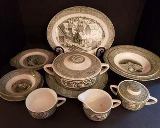 https://ctbids.com/#!/description/share/719339 The Old Curiosity Shop China. 38 piece Royals china set from The Old Curiosity Shop. Includes plates, cups, bowls and more.


