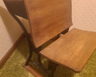 https://ctbids.com/#!/description/share/719365 Old school desk fully made of metal and wood. With all the at home learning now days, teach history while they sit in a piece of it. Measures 31" x 21" x 28".