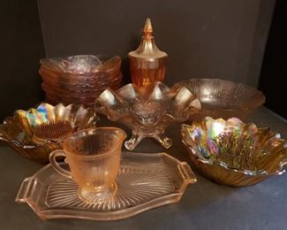 https://ctbids.com/#!/description/share/719400 Carnival & Depression Glass Collection. Includes bowls, candy dish, cup, plate and frogs.


