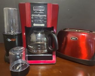 https://ctbids.com/#!/description/share/719460 Mr.Coffee maker is perfect for 4-12 cups. Brew strength selector pumps a stronger flavor if you like a bolder taste. Grab a cup autopause works so you can grab a cup before the brew is complete. Measures 11" x 9" x 15". Oster toaster has multiple settings to get that perfect toastiness. Even has a cancel button in case you feel it doesn’t need to be toasted anymore. The NuWave Twister is perfect for blending up eggs for omelets, smoothies, make soups and mixed drinks.

