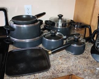 PAMPERED CHEF COOKWARE