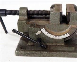 Articulating Bench Vice