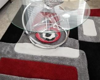 Matching coffee table and 2 end table to match all from "Modani"