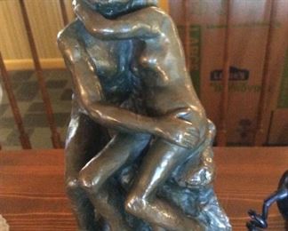 Bronze Sculpture Art   replica of Rodin's 1882 "The Kiss".