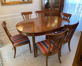 #1 Thomasville Dining room cherry table with 2 leaves and 6 chairs 44x64-88x30 $275.00
