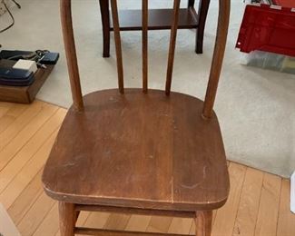 #10	arched kid chair 	 $25.00 
