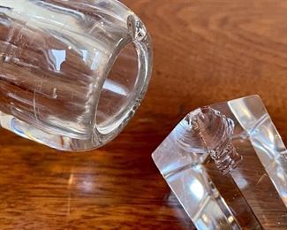 detail - please note the small flecks in the taller, clear decanter