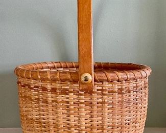 Item 314:  Vintage Nantucket Basket - 8" x 9": $32