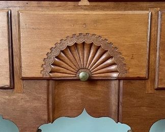 detail - radial fan carving