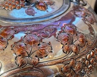 detail...please not that this item was perhaps overpolished! 