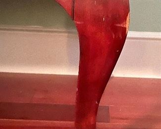 detail - Claw on Ball Feet