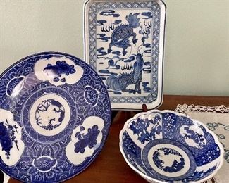 Item 516:  Antique Chinese Export                                                                      a. (left) $40                                                                                                  b. (middle) $50                                                                                           c. (right) $40