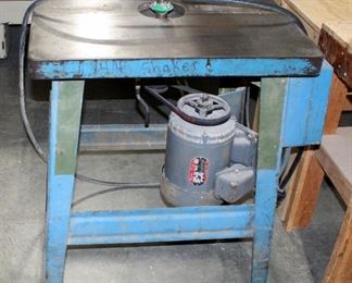 Dayton Shaper, With Stand, 33" x 32" x 20.5"