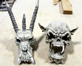 Summit Collection, Cast Resin Skulls, Qty 2