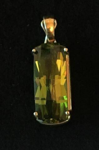LOVELY FACETED PERIDOT 14KT GOLD PENDANT