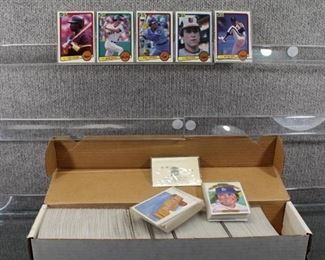 Complete Set 1983 Donruss Baseball Wade Boggs RC, Ryne Sandberg RC, Tony Gwynn RC; Includes Puzzle