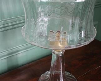 Union Street Glass"Manhattan"  cake stand with dome