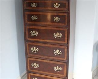 Drexel lingerie chest