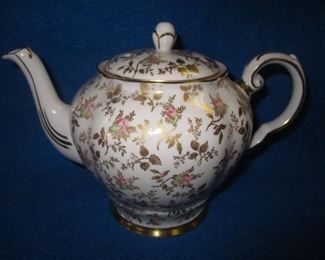 ROSE DUBARRY TEAPOT