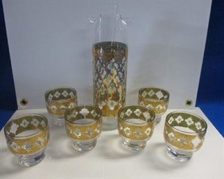 MID CENTURY HOLLYWOOD REGENCY LICQUOR MIXING PITCHER & GLASSES