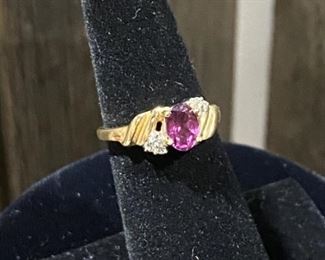 10K Gold and Amethyst Ring - size 6.5