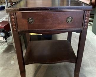 Square end table 