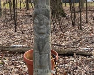 Totem Pole (Cement)