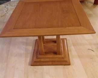 011 Wood End Table