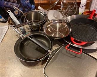 040 Cusinart Starter Kitchen of Pots and Pans